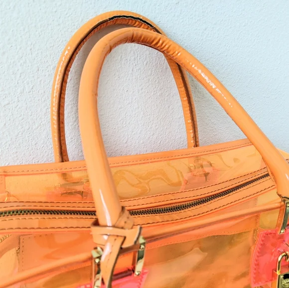 Rare Loewe Amazona Vinyl Bag - Picture 8 of 16